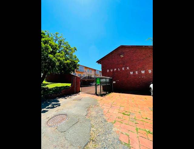 3 BEDROOM APARTMENT FOR SALE IN MONTCLAIR
